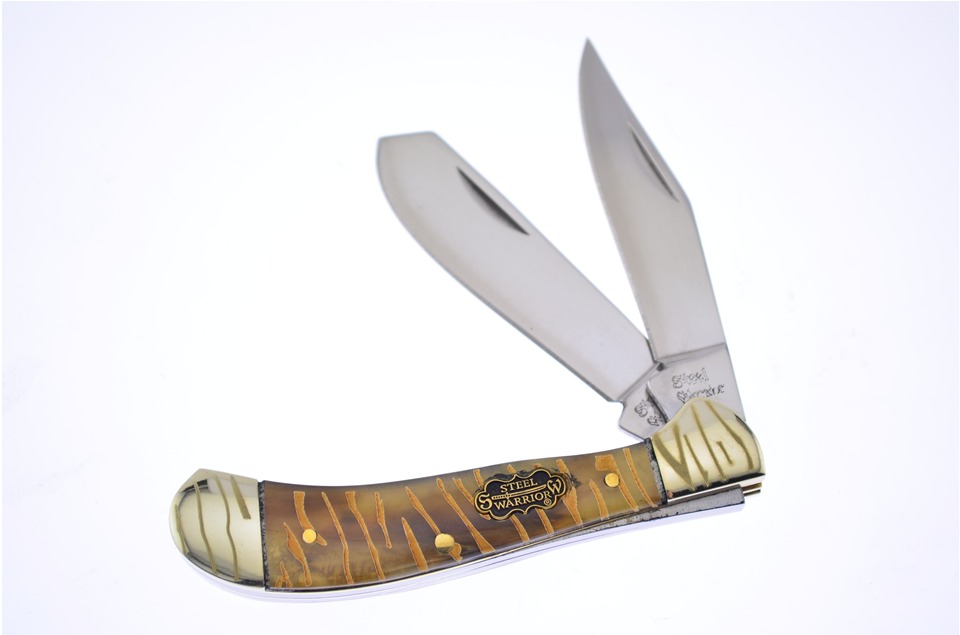 Cutlery Corner New Tigerbone Saddlehorn (by Steel Warrior)