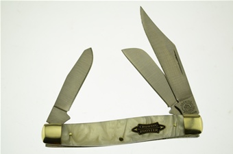 3.875" Cracked Ice Composite Stockman