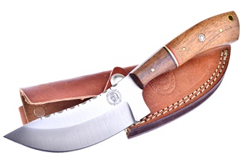 9" Walnut Wood Skinner w/Sheath