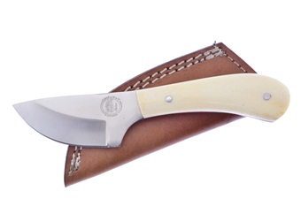 6.5" White Smoothbone Skinner w/Sheath