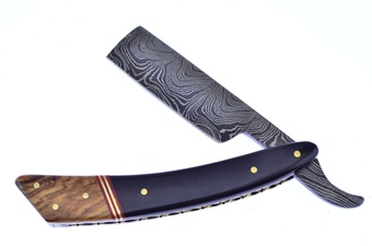 6.25" Dmscs Walnut Horn Razor