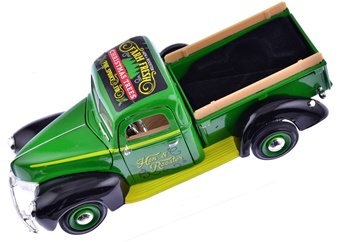 H&R 40 Ford Christmas Truck