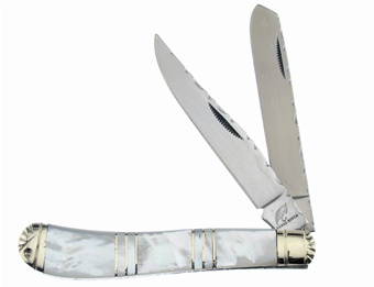 3.875" Mother Of Pearl Mini Trapper