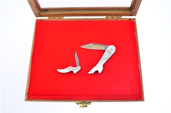 Fighting Rooster Pearl Leg & Slipper