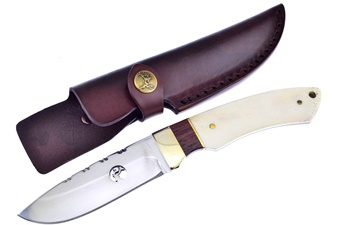 8.5" White Smoothbone Hunter w/Sheath